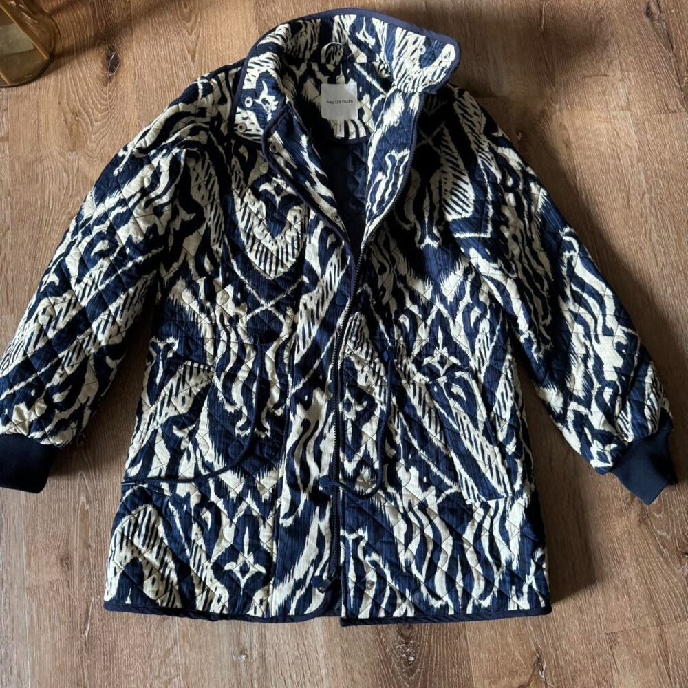 Avec Les Filles Quilted Tribal Abstract Navy Blue and White Coat Jacket‎ size S